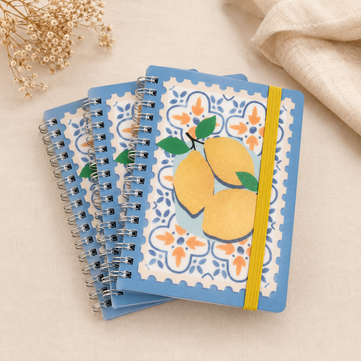 Caderno A6 Pautado Limões com Elástico